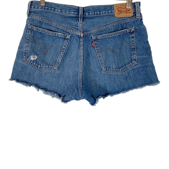 Levi's 501 High Waist CutOff Denim Jean Shorts Size 31 Distressed Medium Wash - Picture 2 of 3